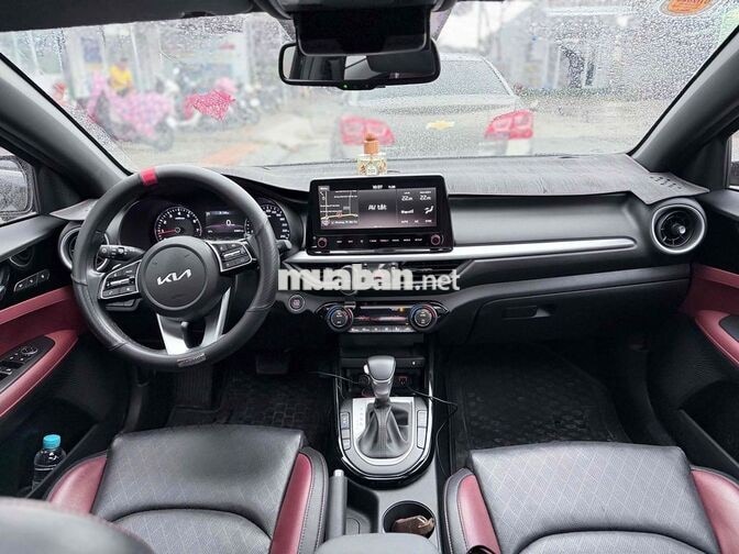 Kia K3 Premium 2022 Xám 24.000 km
