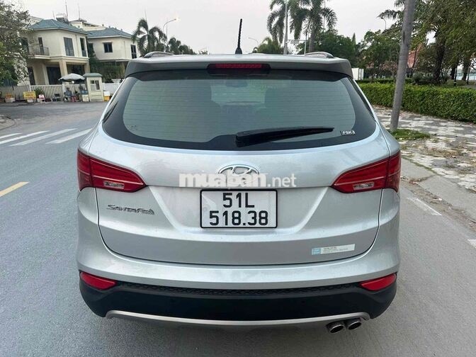 Hyundai Santa Fe AT 7 chỗ đời 2013 máy xăng