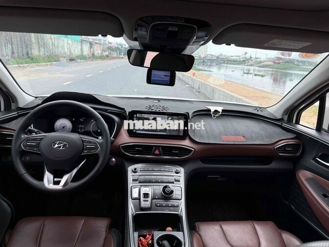 Hyundai Santafe 2021 full xăng cao cấp 2vạn km