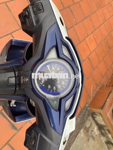 Suzuki Impulse 2018 Trắng Xanh