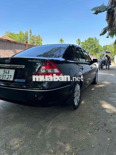 Ford Mondeo 2.5 AT 2004 Đen 5 chỗ