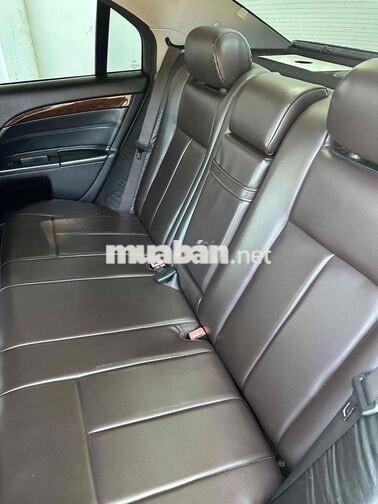 Ford Mondeo 2.5 AT 2004 Đen 5 chỗ
