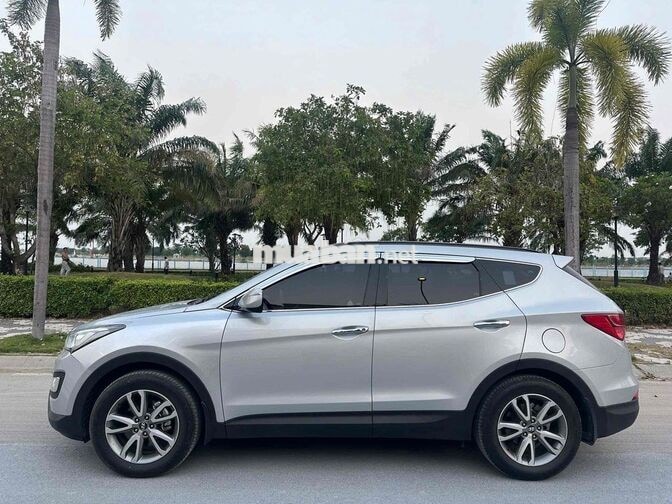 Hyundai Santa Fe AT 7 chỗ đời 2013 máy xăng