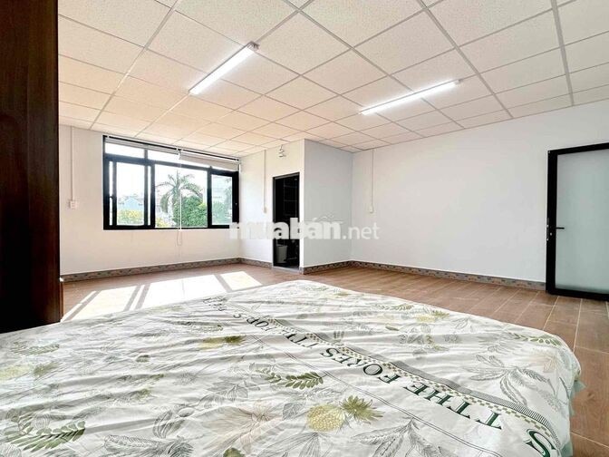 Chính chủ Cửa Sổ Trời - Full Nội Thất - Máy Giặt Riêng - Trường Chinh