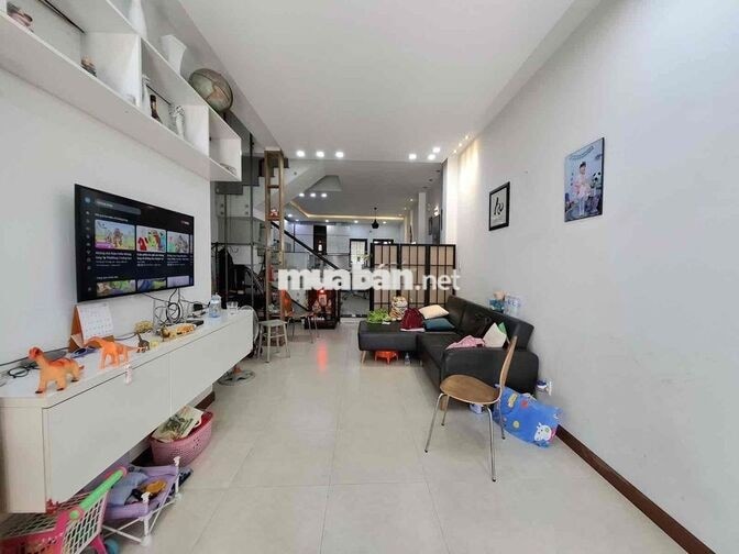 Cho Thuê HXH Nguyên Căn Ngô Tất Tố 5PN 5WC