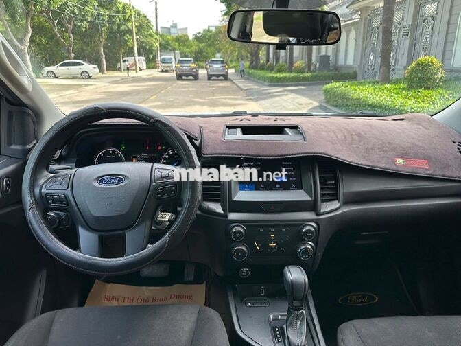 Ford Ranger 2022 2.2 XLS 4x2AT Trắng Tự động