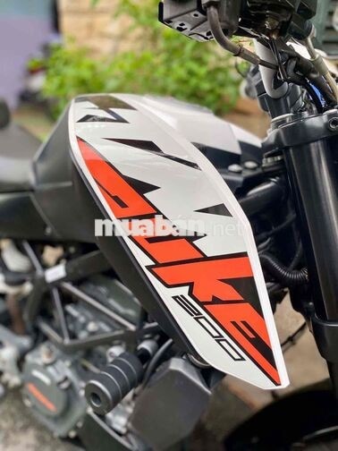 KTM Duke 200 33000 km Trắng cam đen
