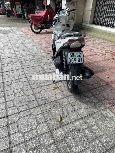 Honda Air Blade Trắng