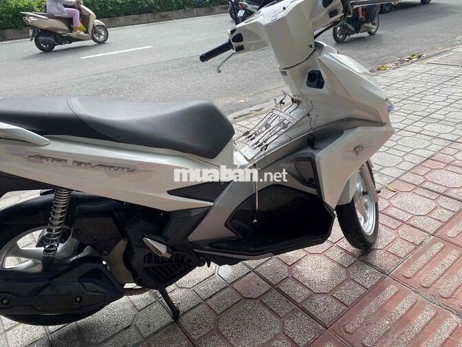 Honda Air Blade Trắng