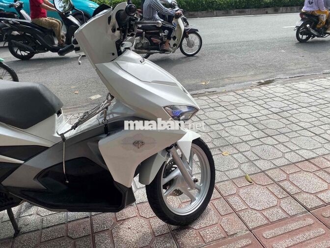 Honda Air Blade Trắng