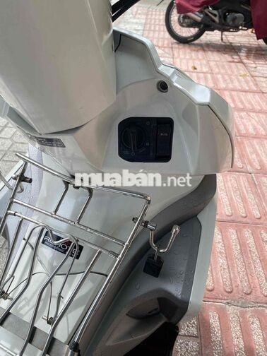 Honda Air Blade Trắng