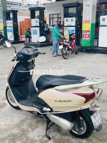 Honda Lead 2012 Fi màu kem