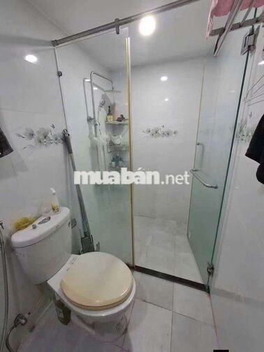 Cho thuê nhà 1 Trệt 2 Lầu gần Làng Đại học và chợ Đông Hoà