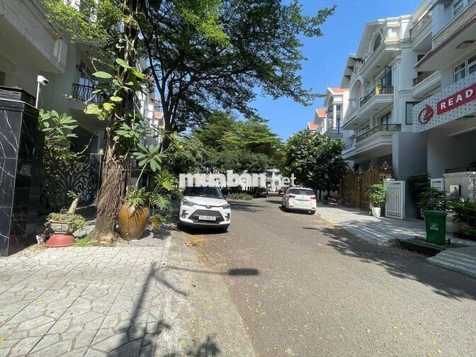 CHO THUÊ BIỆT THỰ HIMLAM QUẬN 7 TK PHÙ HỢP LÀM VĂN PHÒNG GIÁ 130tr