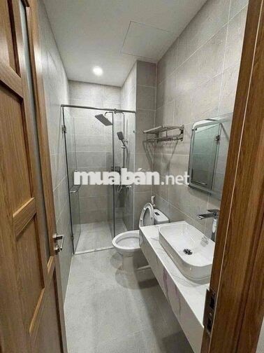 NHÀ MỚI XÂY NGAY VẠN PHÚC HẺM 520 QL13 HIỆP BÌNH PHƯỚC NHÀ 4PN 5WC Ở