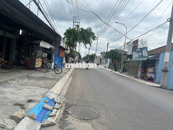 Mặt tiền kinh doanh 187m2-880 triệu,đường nhựa 2 XE TẢI, SỔ HỒNG RIÊNG