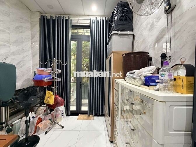 NHÀ NGANG 3M,NGUYỄN THIỆN THUẬT BÌNH THẠNH, DT 24M2, HẺM 3M, NHỈN 4 TỶ