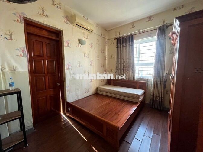 Cho thuê chung cư 105 m2 gần tòa VTC Minh Khai - Hà Nội