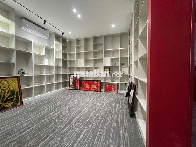 CHO THUÊ BIỆT THỰ HIMLAM QUẬN 7 TK PHÙ HỢP LÀM VĂN PHÒNG GIÁ 130tr