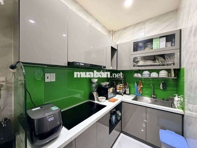 NHÀ NGANG 3M,NGUYỄN THIỆN THUẬT BÌNH THẠNH, DT 24M2, HẺM 3M, NHỈN 4 TỶ