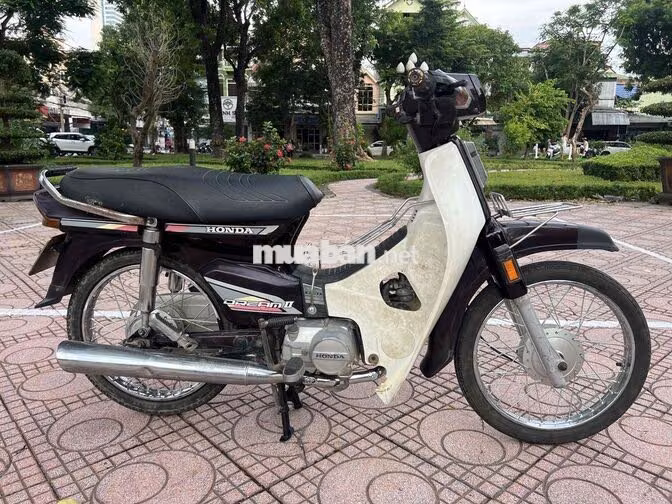 Honda Dream Thái Đen, Trắng
