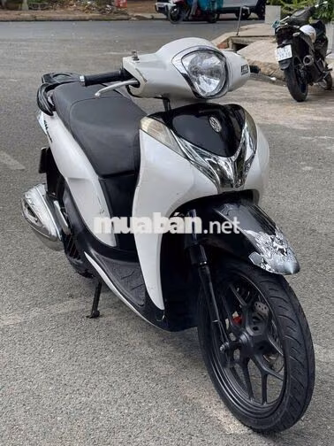 Honda SH Mode 2018 Trắng đen