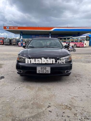 Nissan 5 chỗ màu Đen