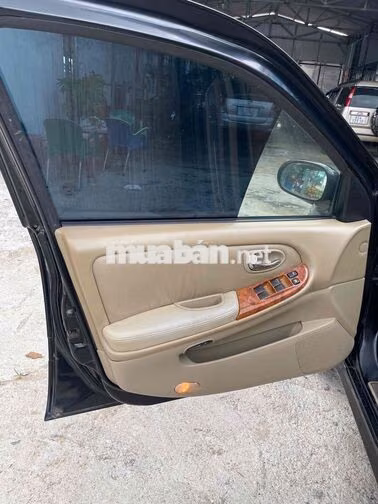 Nissan 5 chỗ màu Đen