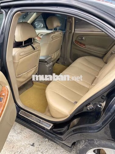 Nissan 5 chỗ màu Đen