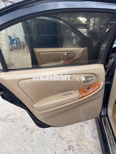 Nissan 5 chỗ màu Đen