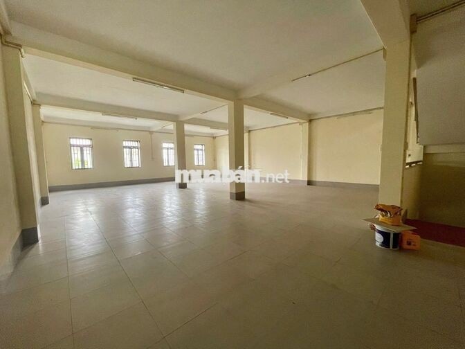 TÒA NHÀ 4 TẦNG - GẦN 800M2 - NGAY KHU HÀNH CHÍNH DĨ AN -  QUẢNG TRƯỜNG