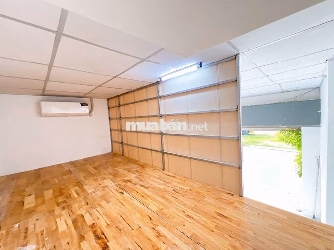KIOT MBKD NGAY ĐH VĂN LANG - VỈA HÈ 6M - HẺM 2 OTO TRÁNH NHAU - 35M2