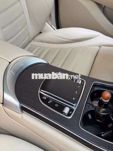 Mercedes GLC 300 4MATIC 2020 Form Mới ✅