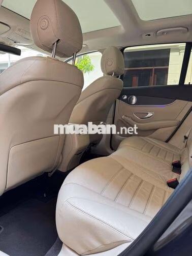 Mercedes GLC 300 4MATIC 2020 Form Mới ✅