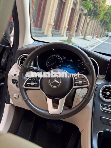 Mercedes GLC 300 4MATIC 2020 Form Mới ✅