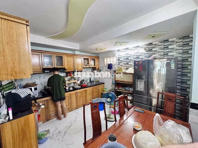NHÀ 3 LẦU HẺM XE HƠI - QUANG TRUNG P8 GÒ VẤP