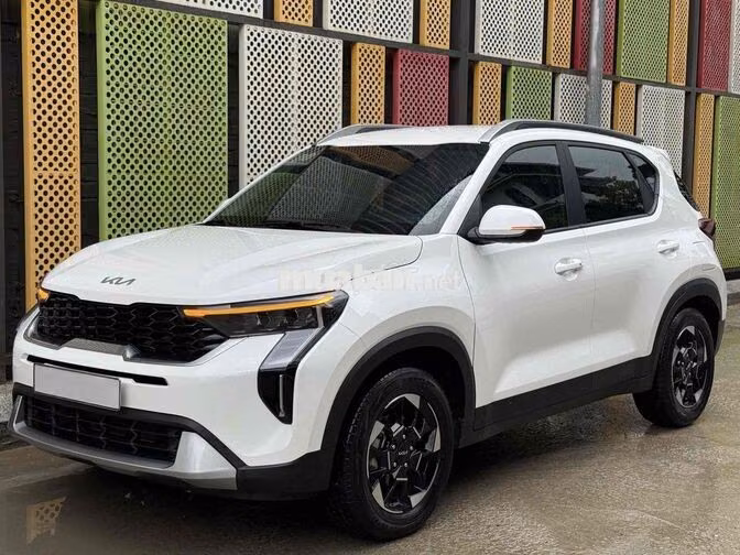 Kia Sonet Luxury 2024 Trắng/Đen 16.000km
