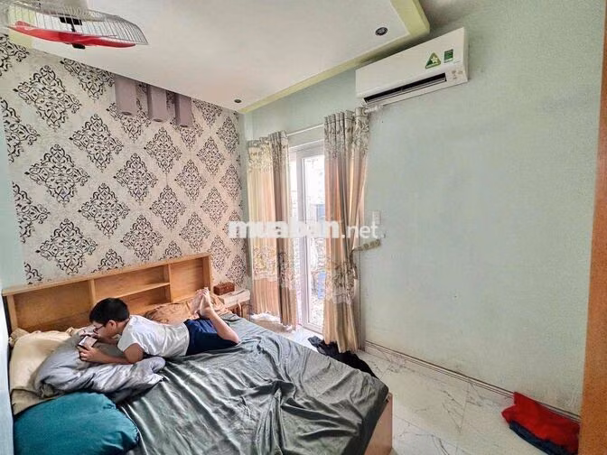 NHÀ 3 LẦU HẺM XE HƠI - QUANG TRUNG P8 GÒ VẤP