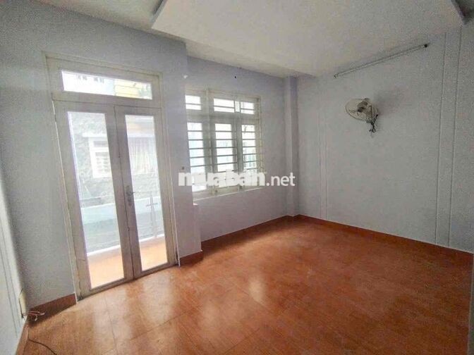 🍀Cho thuê nhà đẹp giá rẻ 1 sẹt khu tên lửa. BTân