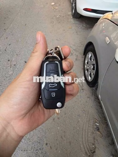 Hyundai I10 2015 Bạc 5 chỗ