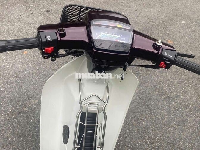 Honda Dream Thái Nâu, Trắng