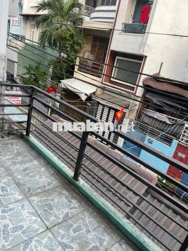 Nhà nguyên căn Chợ Bà Chiểu, đường ôtô,  5x17 1trệt 1lầu 2PN 2WC
