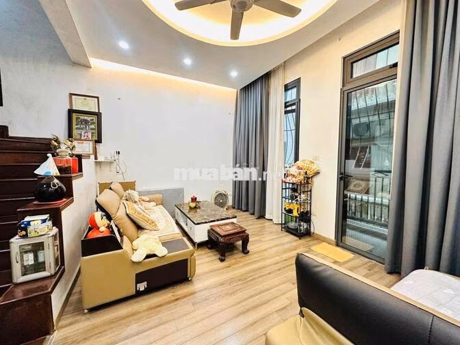 NHÀ PHÂN LÔ VÍP- HOÀNG QUỐC VIỆT-2 MẶT NGÕ