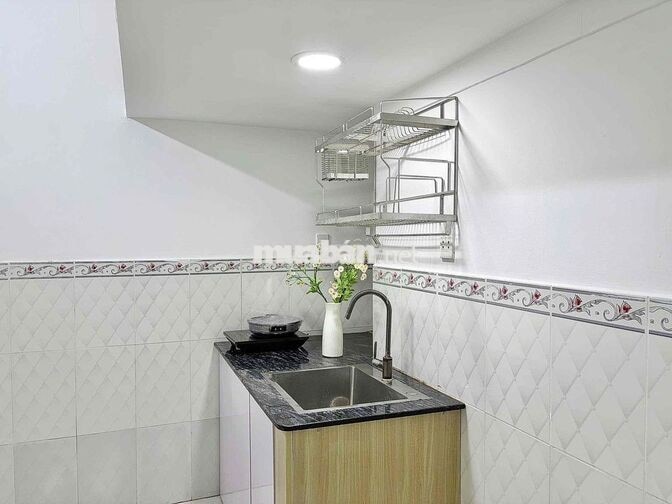 PHÒNG GÁC TRẦN TẤN - ÂU CƠ MỚI SACH SẼ THANG MÁY GÁC CAO - NT CƠ BẢN