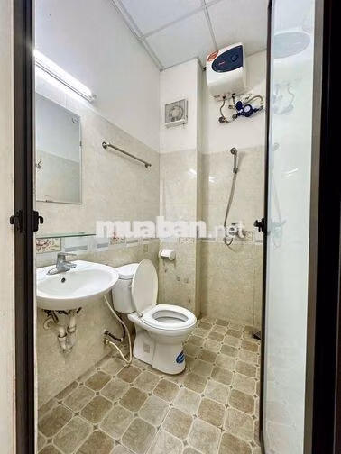 Cho thuê CCMN 25m2 Full đồ. gác xép ban công thoáng tại Yên Lãng