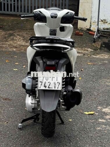 Honda SH 125i 2025 Trắng đẹp leng keng