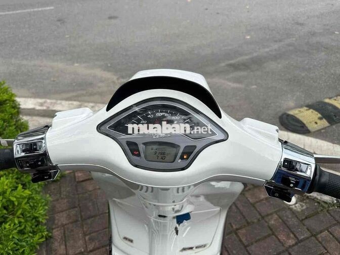 Piaggio Sprint 2023 Trắng 3100 km Hà Nội
