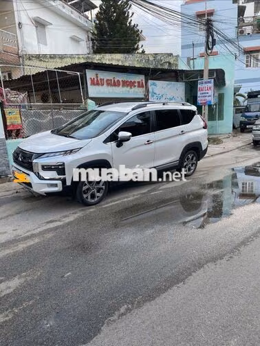 Mitsubishi Xpander Cross 2023 Trắng 14.000km