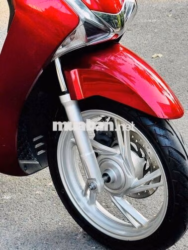 Honda SH 150i màu Đỏ cuối 2018 bstp 9 chủ