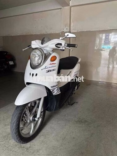 Yamaha Classico 2012 Trắng